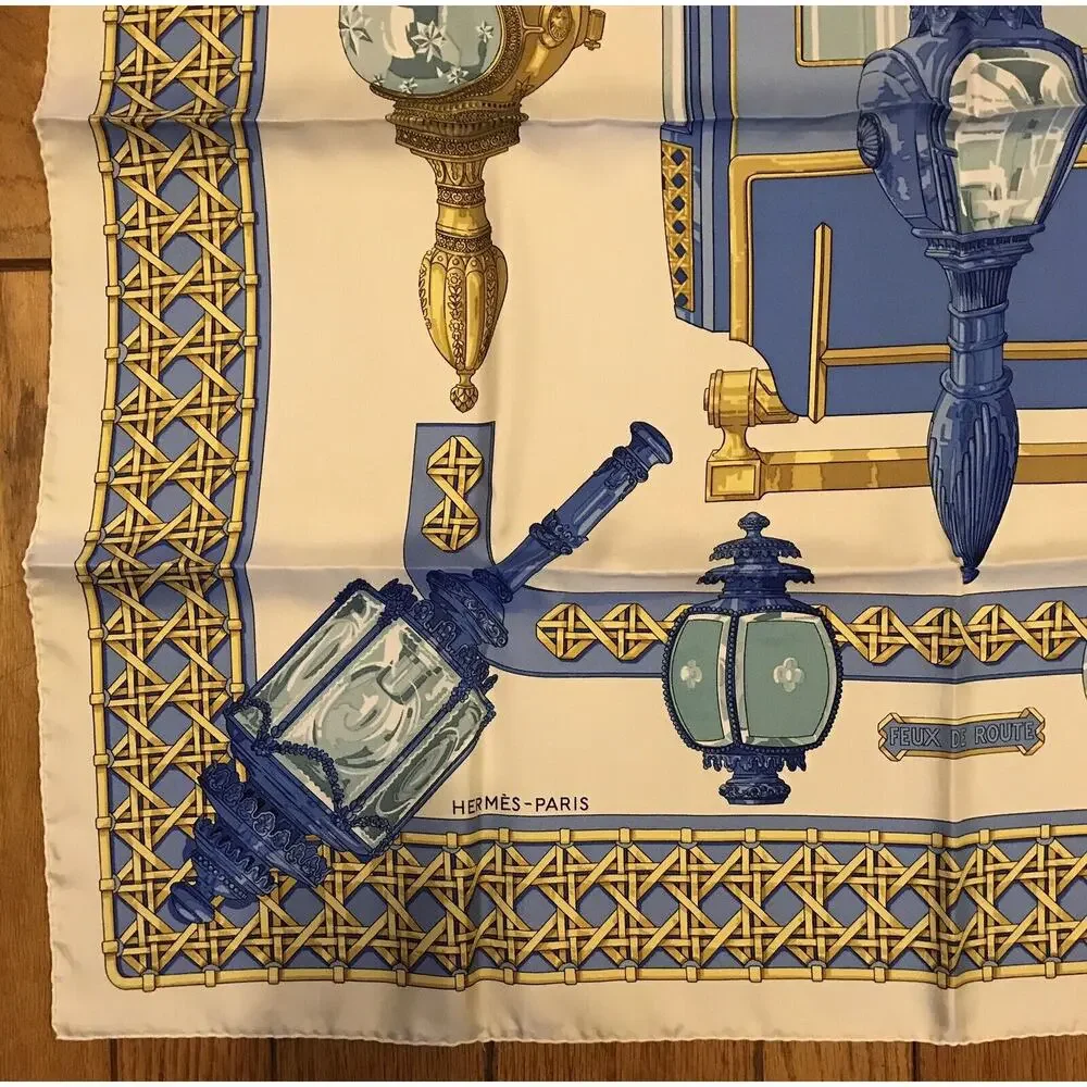 HERMES Scarf Carriage Lights Feux De Route Silk 35” by Caty Latham New with Box
